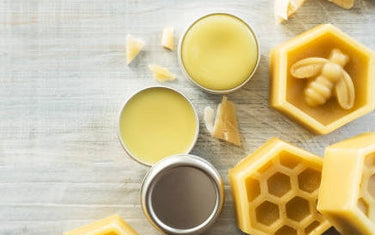 How to Make Homemade Beeswax Lip Balm