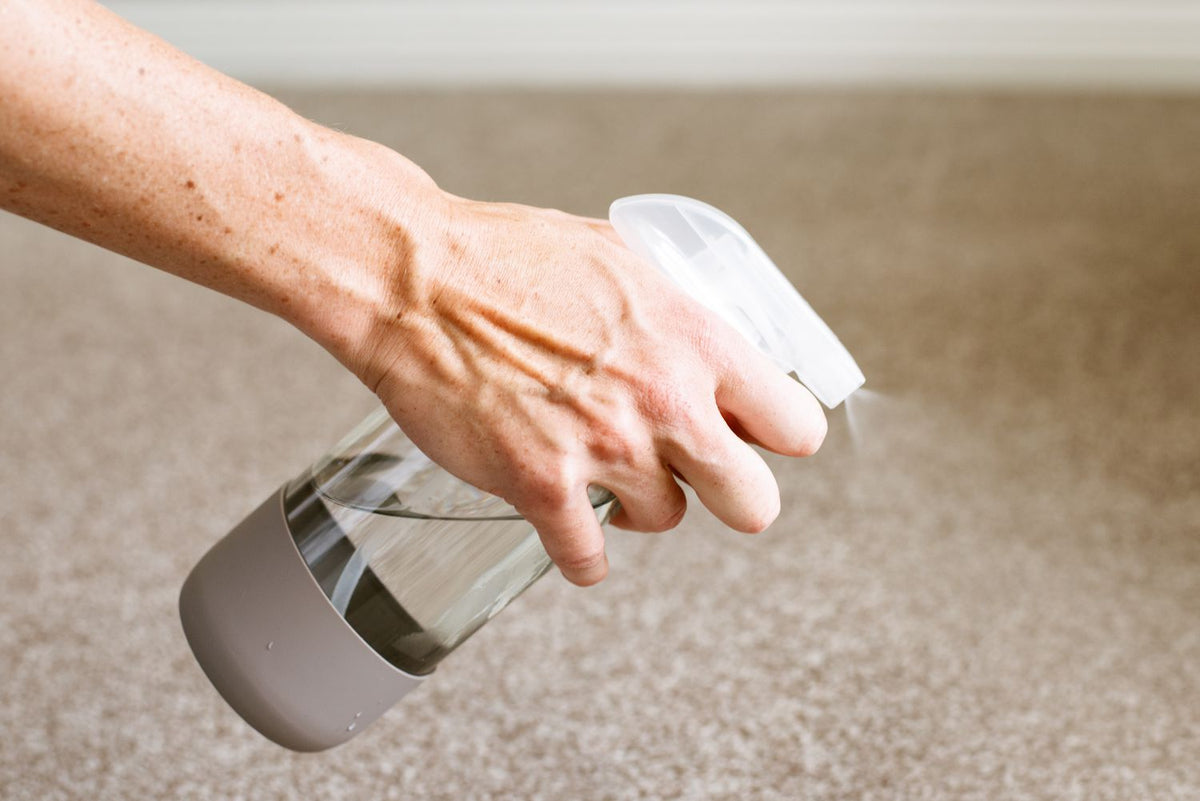How to Make a Carpet Freshener with Essential Oils | Nikura