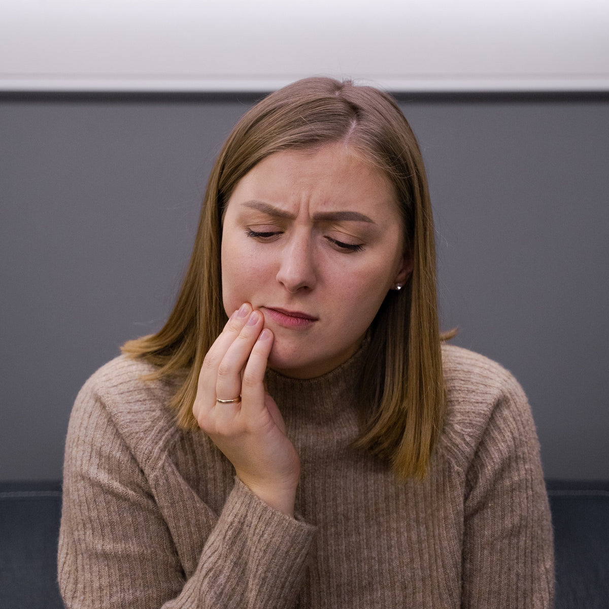 How to Use Clove Oil for Toothache - Nikura