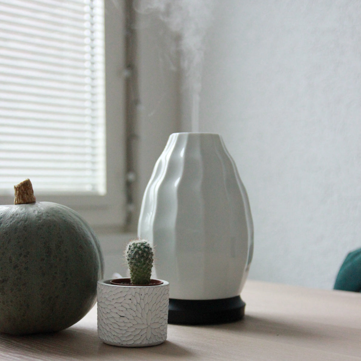 How To Use An Essential Oil Diffuser | Nikura