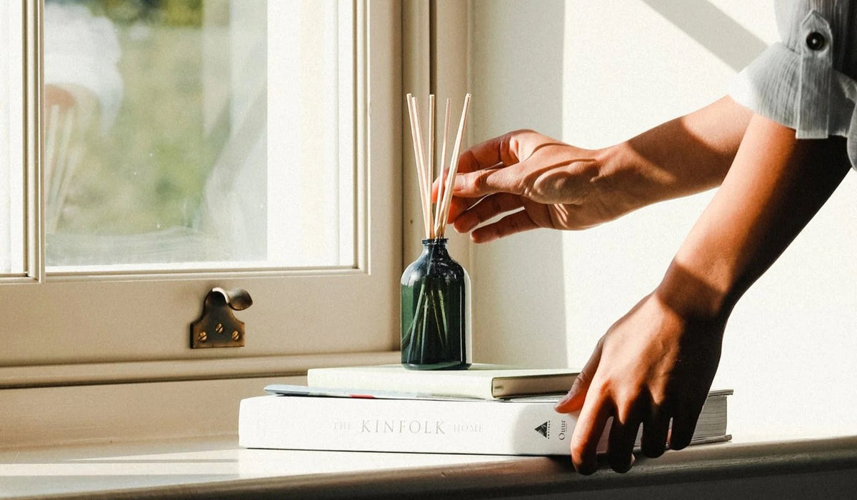 How to Use a Reed Diffuser | Nikura