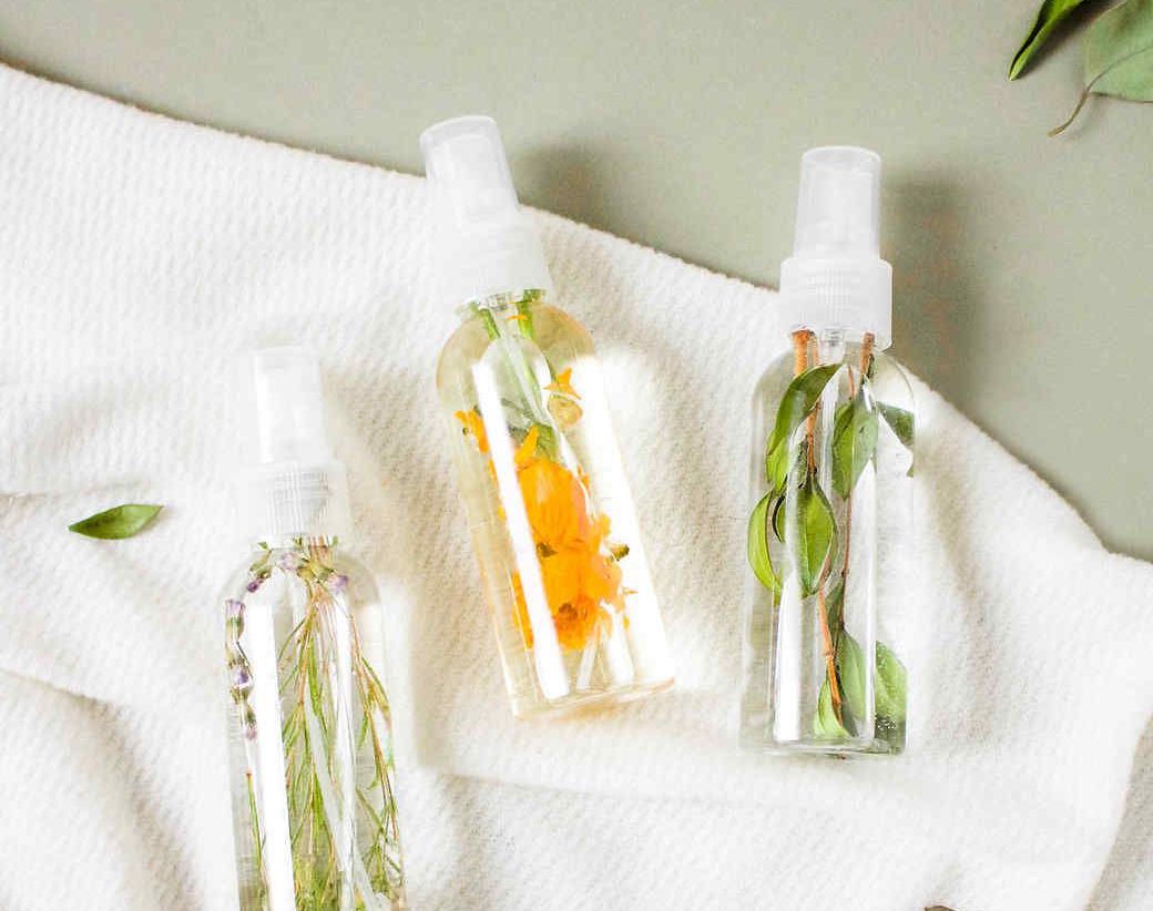How to Make a Natural Room Spray | Nikura