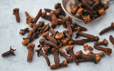 Dried clove buds